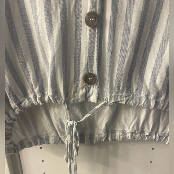 Cute cropped collared blouse - Picture 4 of 6